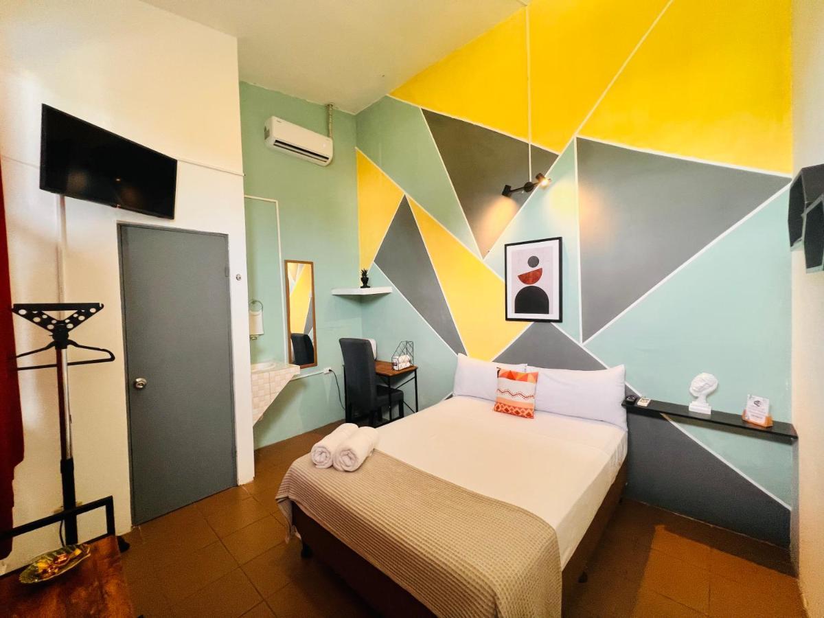 Hotel Adventure Lodge Jaco Bagian luar foto