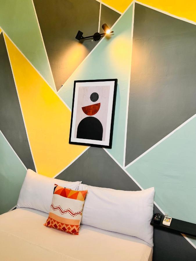Hotel Adventure Lodge Jaco Bagian luar foto