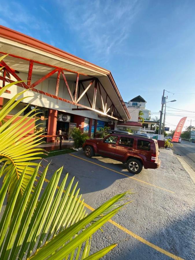 Hotel Adventure Lodge Jaco Bagian luar foto