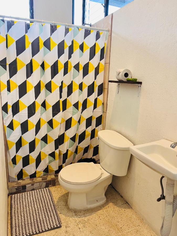 Hotel Adventure Lodge Jaco Bagian luar foto